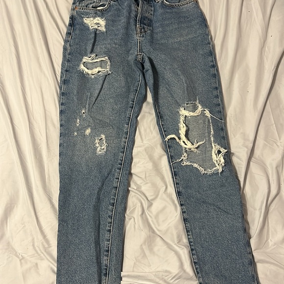 Ripped Jeans. - Picture 3 of 4